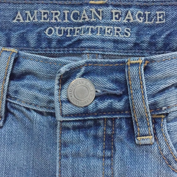 American Eagle Light Wash Denim Shorts - Picture 8 of 9